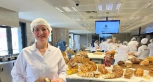 Asırlık mayalarla ekmek yapmayı öğreniyorlar