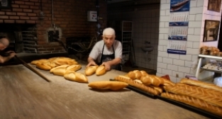 Bursa'da ekmeğin gramajı düşürüldü