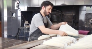 Burdur'da 230 gram ekmek 7,5 TL