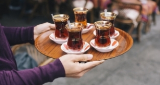 Ankara'da 1 bardak çay 10 TL!