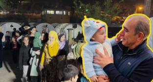 Kırıkhan'daki "Rize Çadır Kent"te depremzedelerin gıda ihtiyacını karşılıyor