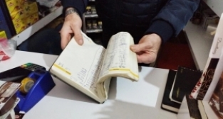 Vatandaşın 20 bin TL'lik bakkal borcunu ödedi