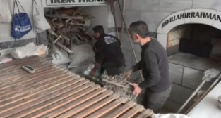 Hataylı esnaf kepenk açtı