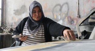 22 yıldır ekmeğini kaportadan kazanıyor