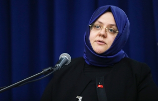 Bakan Selçuk: 83 bin annemize 36,7 milyon TL doğum yardımı yapacağız