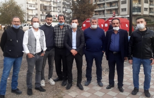 Fırın İşçileri Derneği, İzmir deprem bölgesinde 2 bin ekmek dağıttı