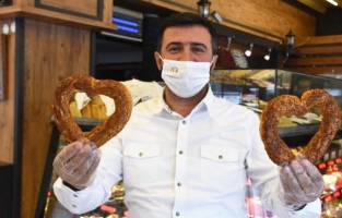 14 Şubat'a özel kalpli gevrek