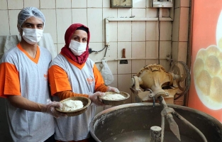 Ata tohumuyla katkısız ürünler üretiyor