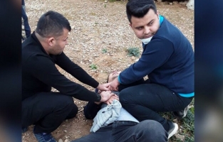 Karnı aç olan vatandaş marketten ekmek çaldı