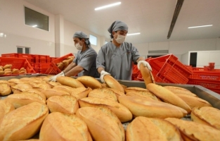 Halk ekmek fiyatı 1 TL'ye çekildi