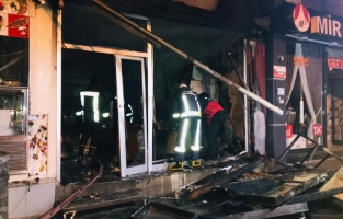 Gece vakti fırında çıkan yangın, büyük hasara neden oldu