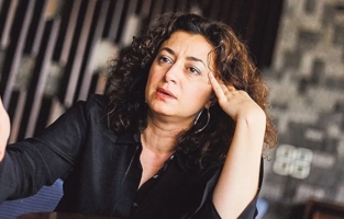 Küçük burjıva Ece'den uzaktan kumandalı kışkırtma çabası