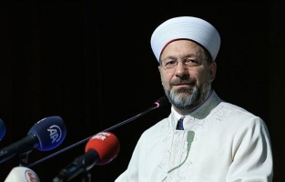 Son dakika! Diyanet İşleri Başkanı Erbaş'tan teravih namazı açıklaması!