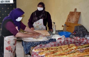 Bu fırında herkes kendi emeğini kendisi pişiriyor