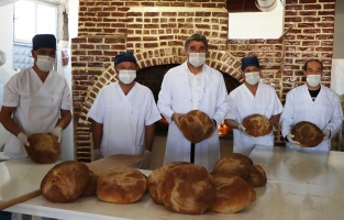 Belediyenin Halk Ekmek fırını törenle açıldı