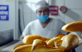 Manisa'da ekmeğin fiyatı 2 TL'ye yükseldi