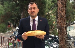 Ekmek komisyonuna alınmadık dedi ucuz ekmekle tehdit etti!