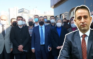 Bursa'da 'Ekmek' kavgası! CHP İl Başkanı Karaca BESAŞ önünde…