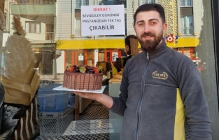 Bursa'da fırıncı görülmemiş Sevgililer Günü kampanyası!
