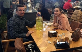 Kendisine 'sıvı yağ' alan eşine bir bidon 'benzin' hediye etti