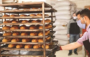 Ekmekler parayla değil duayla