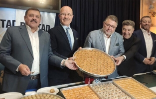 Baklava üreticileri: Stokçularla mücadele için fıstıklı baklava üretmeyeceğiz