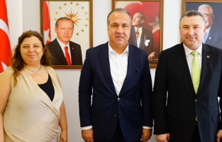 İBB Halk Ekmek A.Ş.'den İFO Başkanı Çetin'e ziyaret