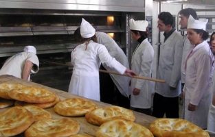 "Ucuz ekmeğin yolu çocuk işçiliğinden geçmez"