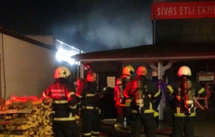 Fırın alevlere teslim oldu! Maddi hasar oluştu