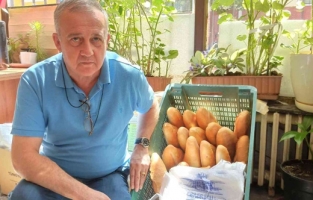 Hayırsever Muhtar 1 Yılda 550 Ekmek Dağıttı