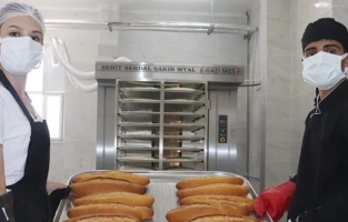 ‘Fırıncı öğrenciler’ günde 10 bin ekmek üretecek