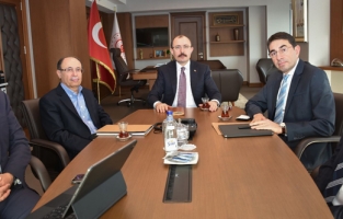 Bakan Muş, 4 zincir marketin üst düzey yöneticileriyle buluştu