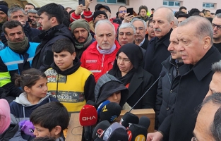 Erdoğan: Afetzedelerin 1 yıllık kira bedellerini ödeyeceğiz