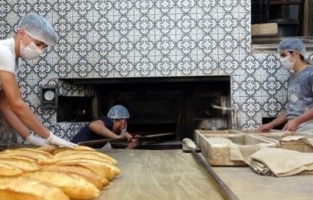 Tüm fırıncılar afetzedeler için seferber oldu