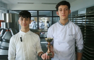 Lise öğrencileri ekşi mayalı ekmekleri "Ahu" ile birinci oldu