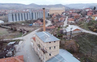 83 yıllık un fabrikası saat gibi çalışıyor