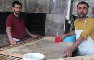 Fırın işçileri de esnaf da insanca yaşam istiyor