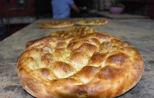 Trabzon'da Ramazan pidesinin fiyatı açıklandı