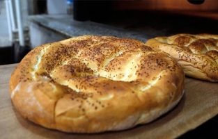 Van'da pide ekmeğine zam geldi