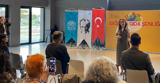 "Bir yılda israf edilen ekmekle 500 okul yapılabiliyor"